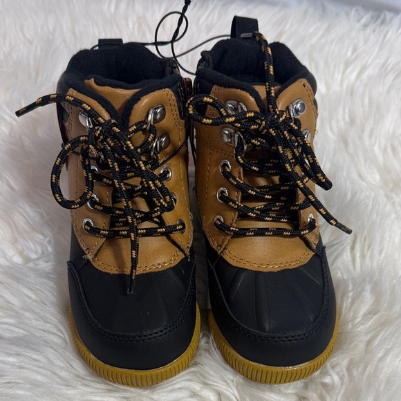 wonder nation Other - NWTKids Black and Tan Insulated Winter Boots - Temperature Rated, Skid Resistant